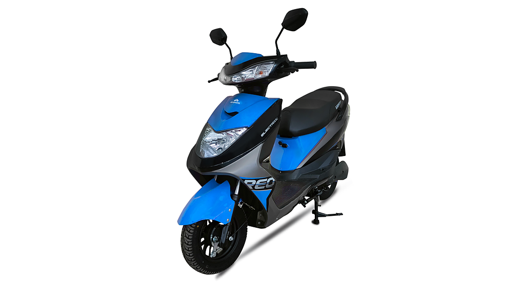 Ampere Reo Plus Left Front Three Quarter
